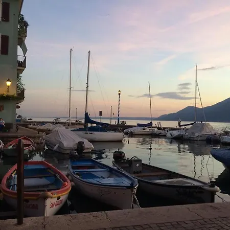 Apartment Da Beppino - Harbour Castelletto Di Brenzone