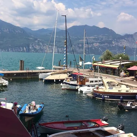 Da Beppino - Harbour Apartment Castelletto Di Brenzone